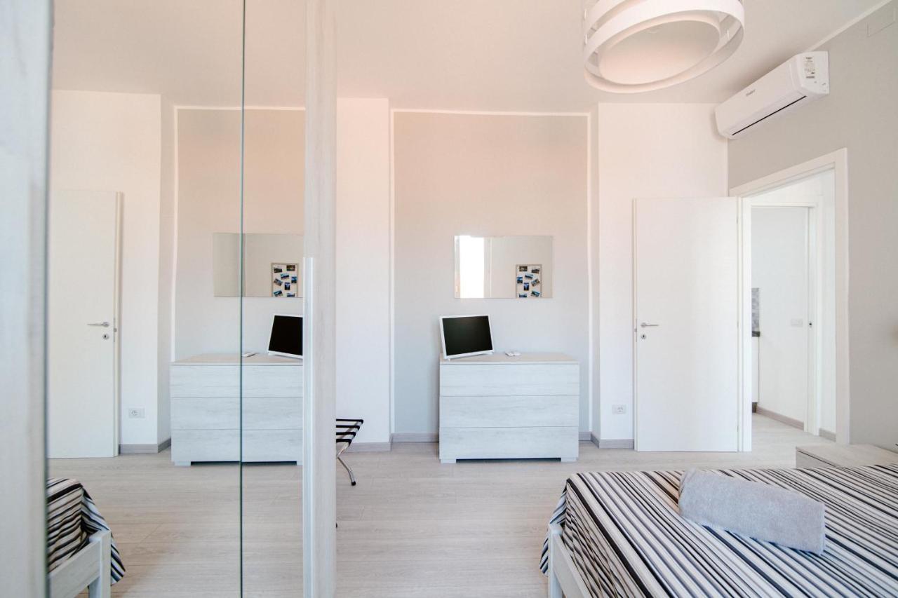 Bright Home - The House Of Travelers Como Exterior foto